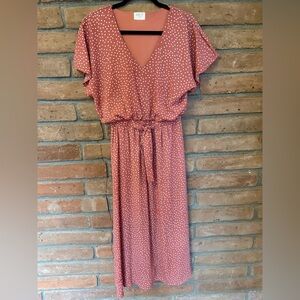 Polka Dot V-Neck Dress in deep Pink